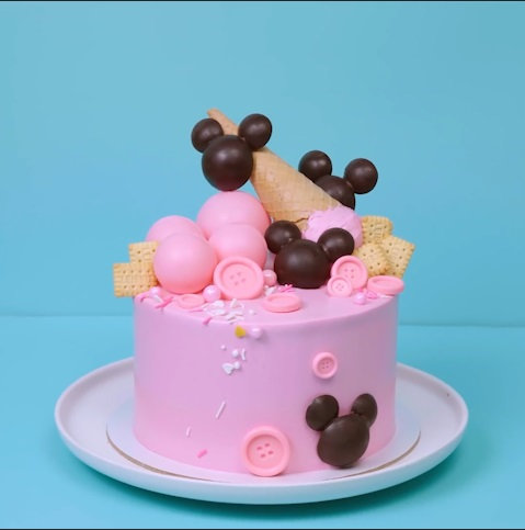 Minnie and Pink Buttons - DIY Cake