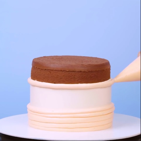 The Peach Perfect  - DIY Cake