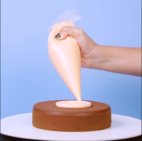  The Peach Perfect  - DIY Cake