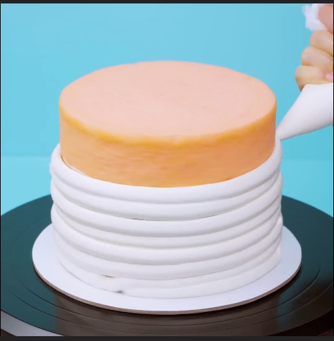 The Mauve Dripped Pink Heaven   - DIY Cake