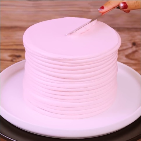  The Checkerboard Surprise - DIY Cake