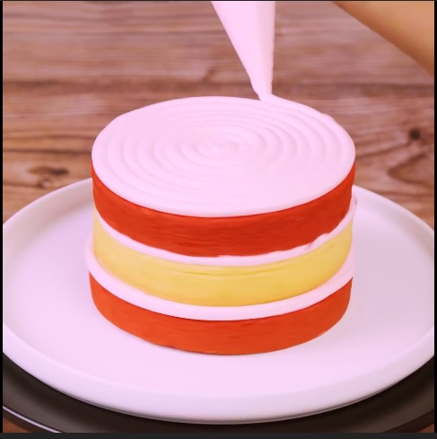  The Checkerboard Surprise - DIY Cake
