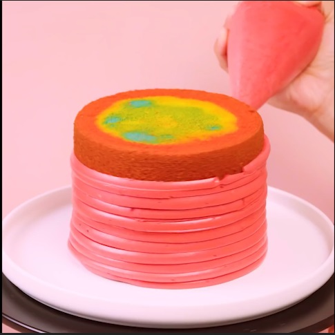 The Floral Bubble Wrapped - DIY Cake