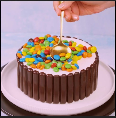 The Checkerboard Choco Barricade - DIY Cake