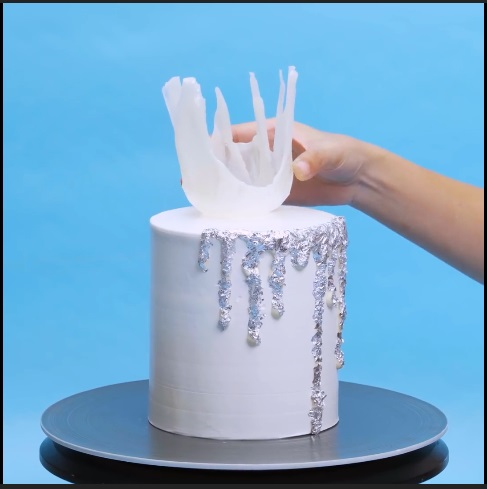 The Icy White Sugar Sail - DIY Cake