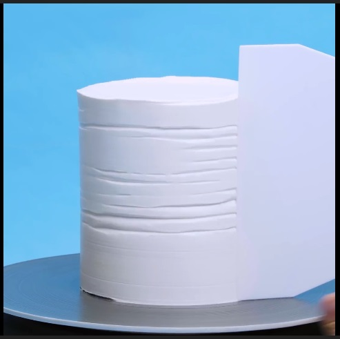 The Icy White Sugar Sail - DIY Cake